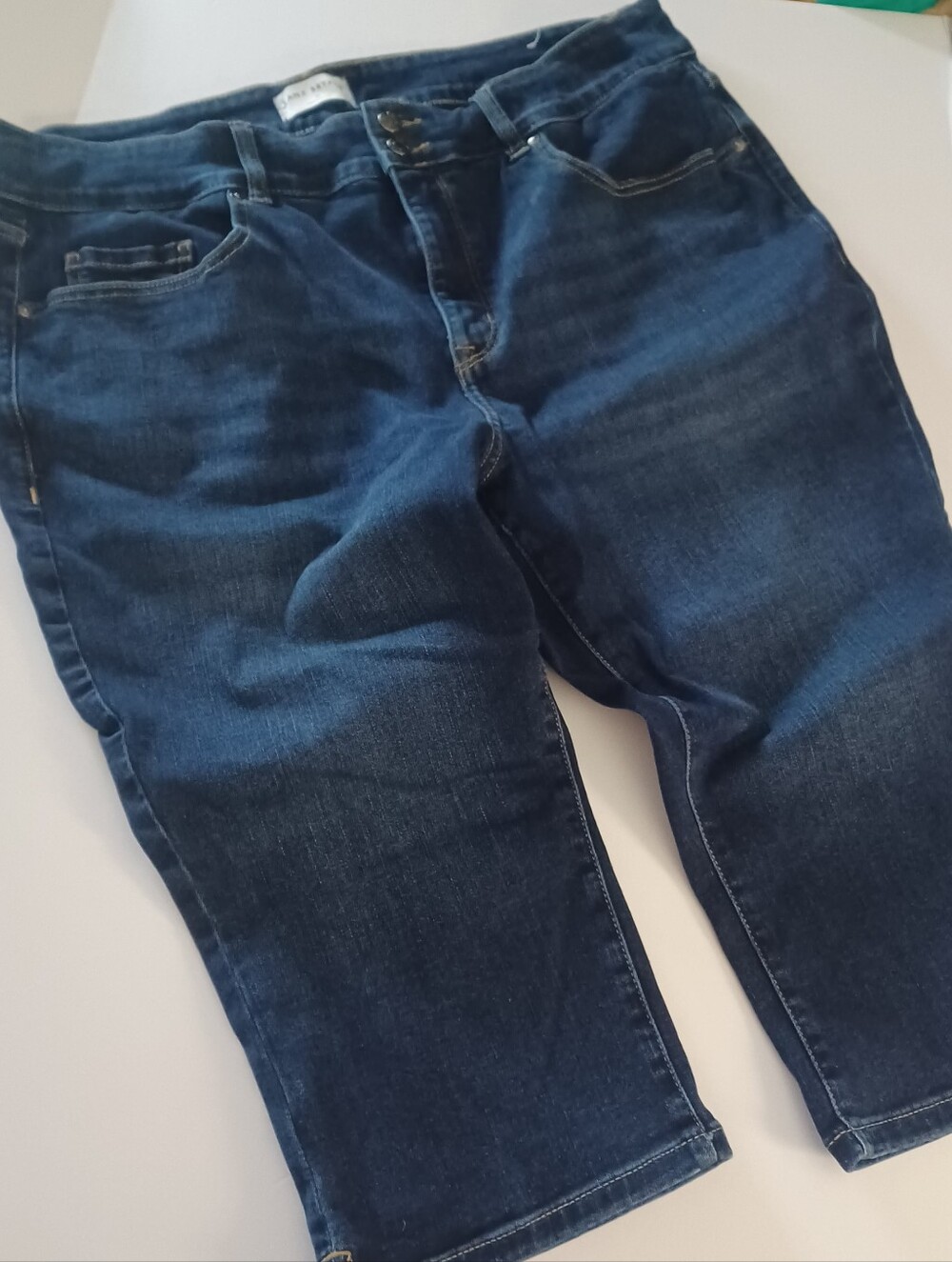 Lane Bryant Denim Capris Sz 22